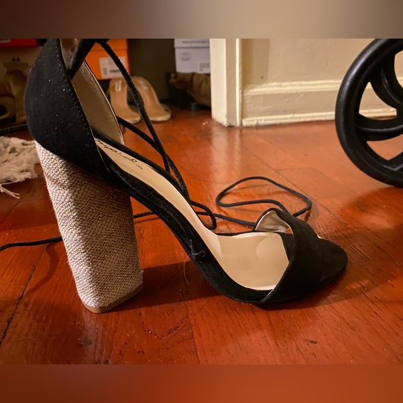 Lace Up Heel Sandal - Picture 4 of 7